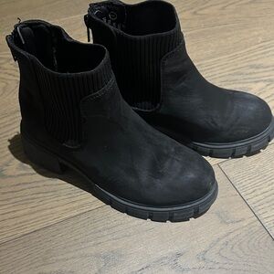 George Kids Black Ribbed Boots